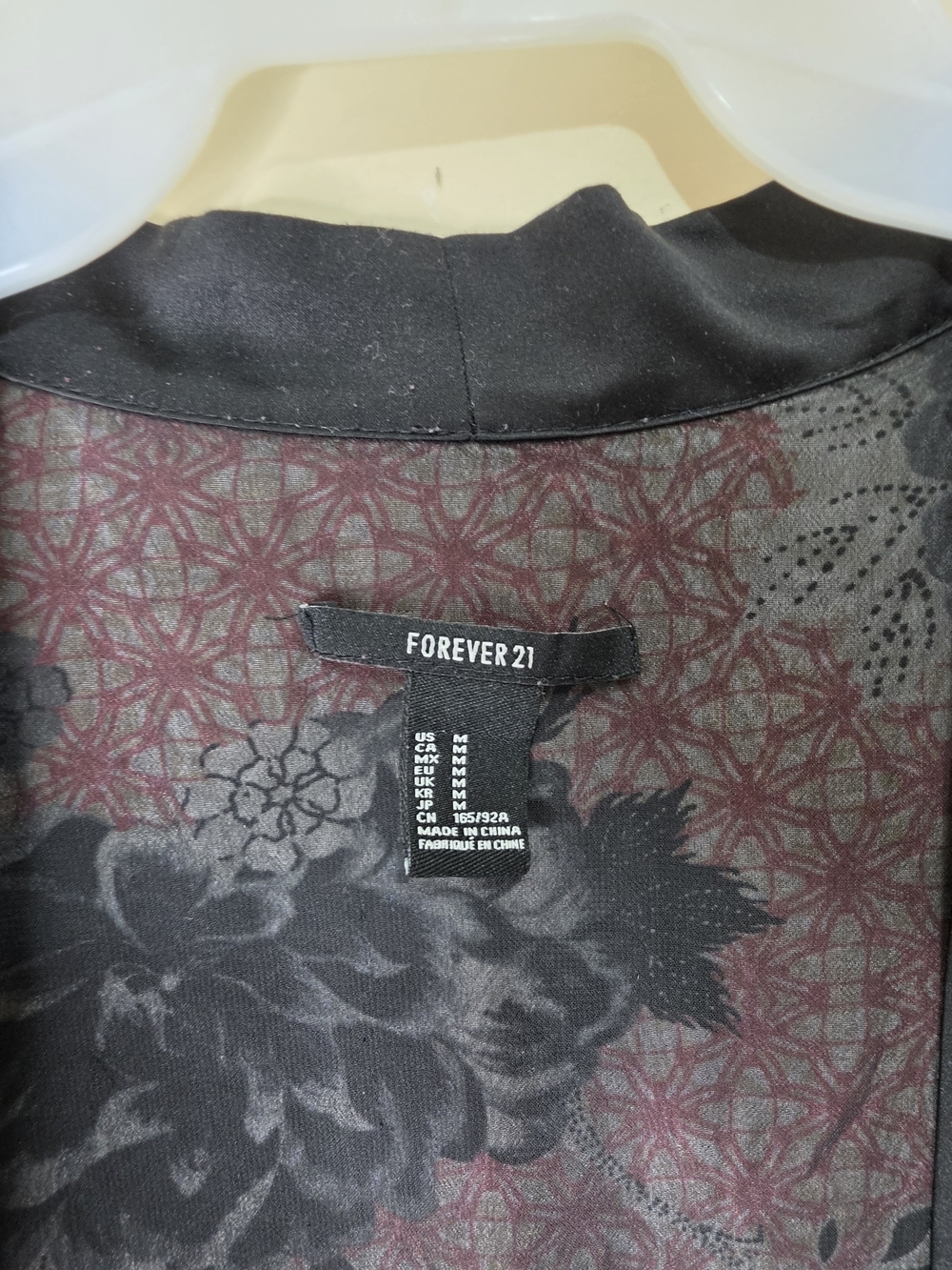 Forever 21 Floral Kimono Cardigan Womens M Black Red Sheer Open Front - Picture 6 of 14